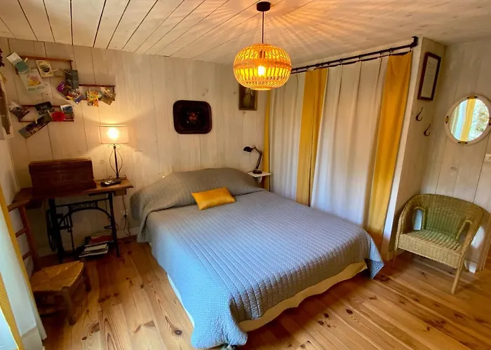 Cote Chenes Verts - D'hotes B&B